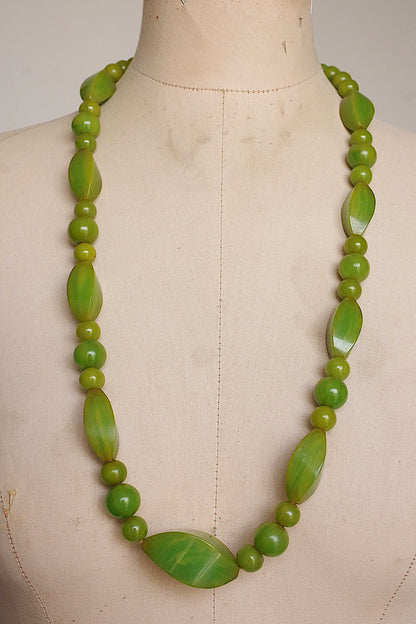 アンティークネックレス　collier antique ベークライト .FR a l'epoque