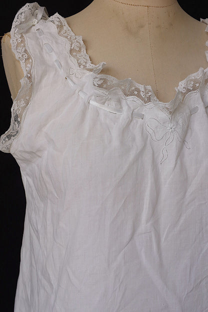 アンティークワンピース　vêtement antique robe de chambre .FR a l'epoque