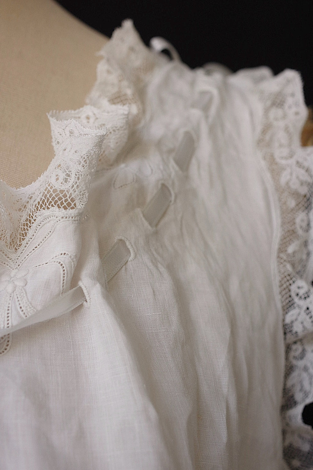 アンティークワンピース　vêtement antique robe de chambre .FR a l'epoque