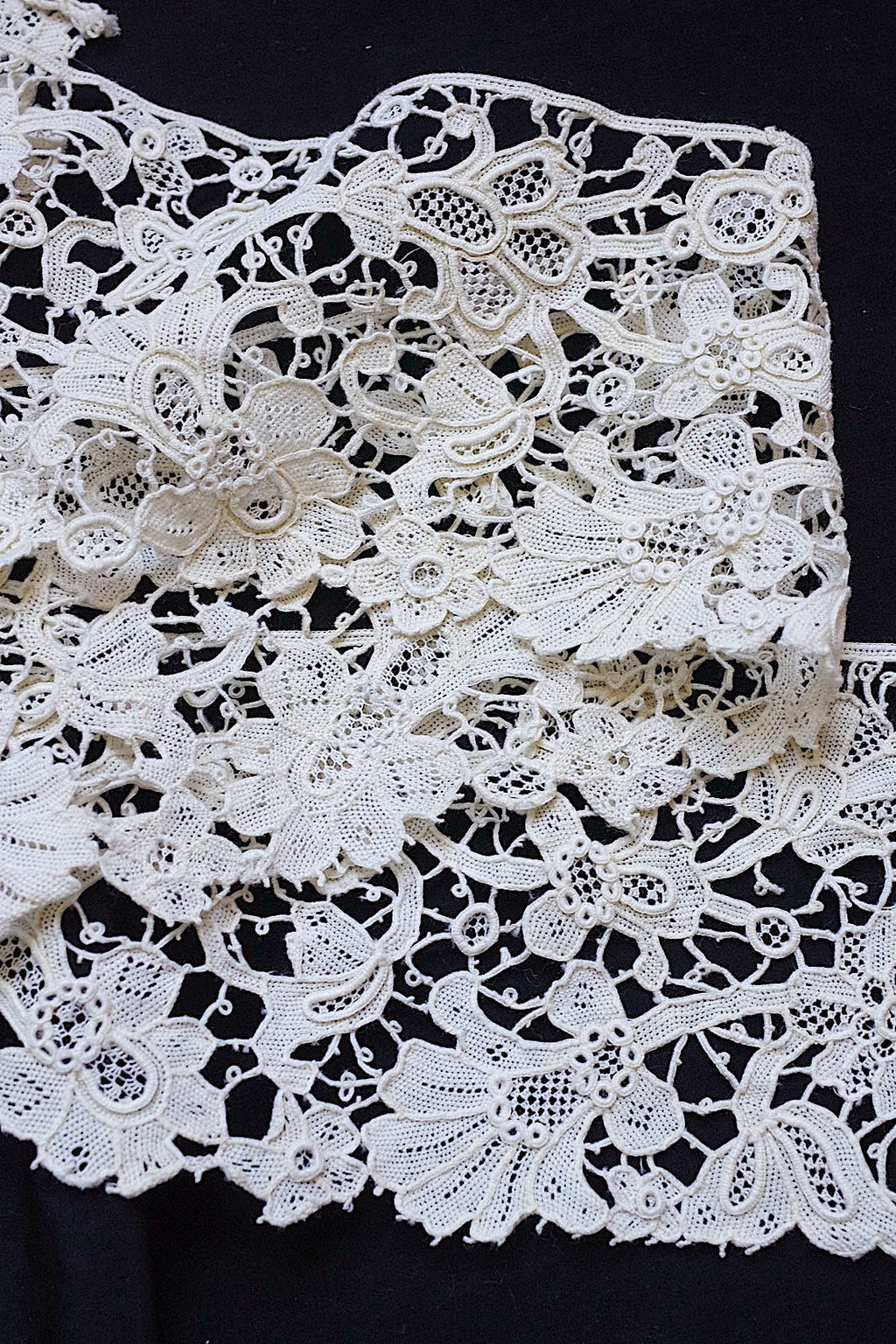 アンティークレース　dentelle ancienne クロシェ、ヴニーズ .FR a l'epoque