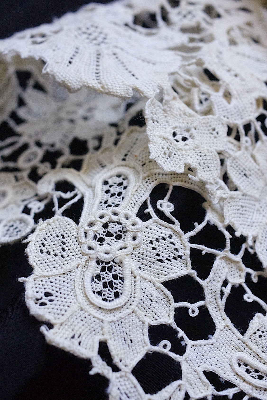 アンティークレース　dentelle ancienne クロシェ、ヴニーズ .FR a l'epoque