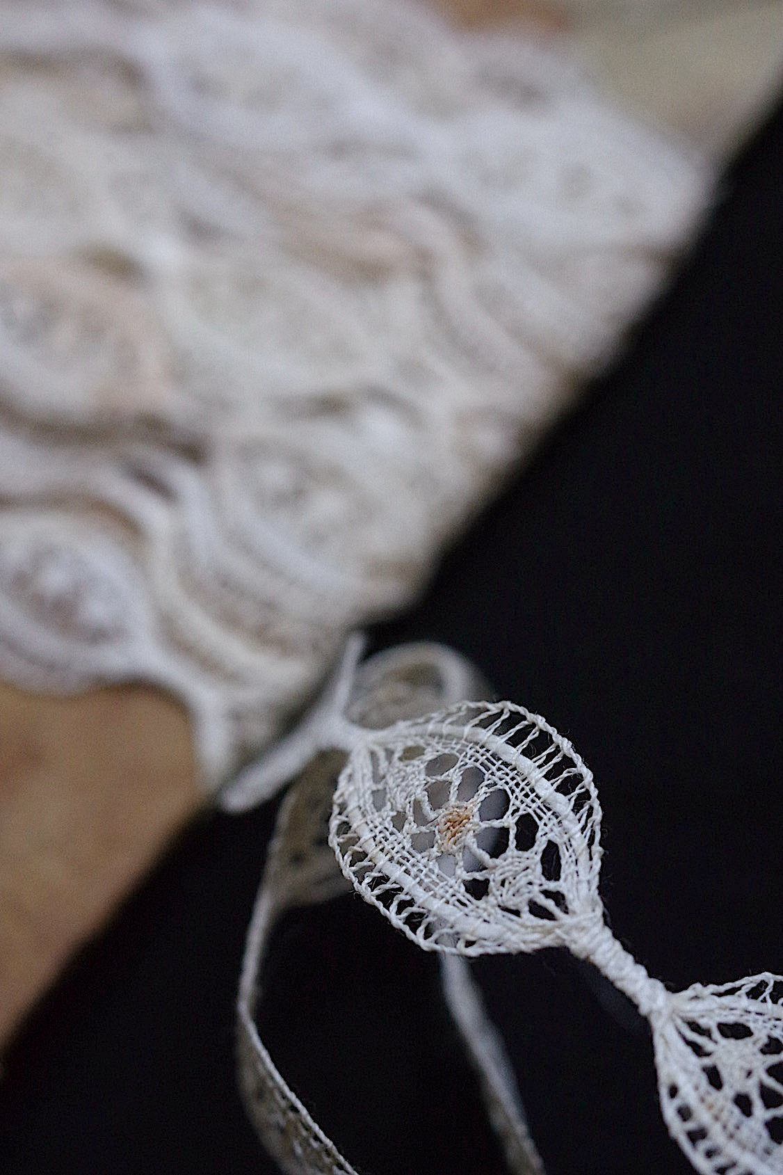 アンティークレース　dentelle ancienne レーステープ　ポコポコ　２種 .FR a l'epoque