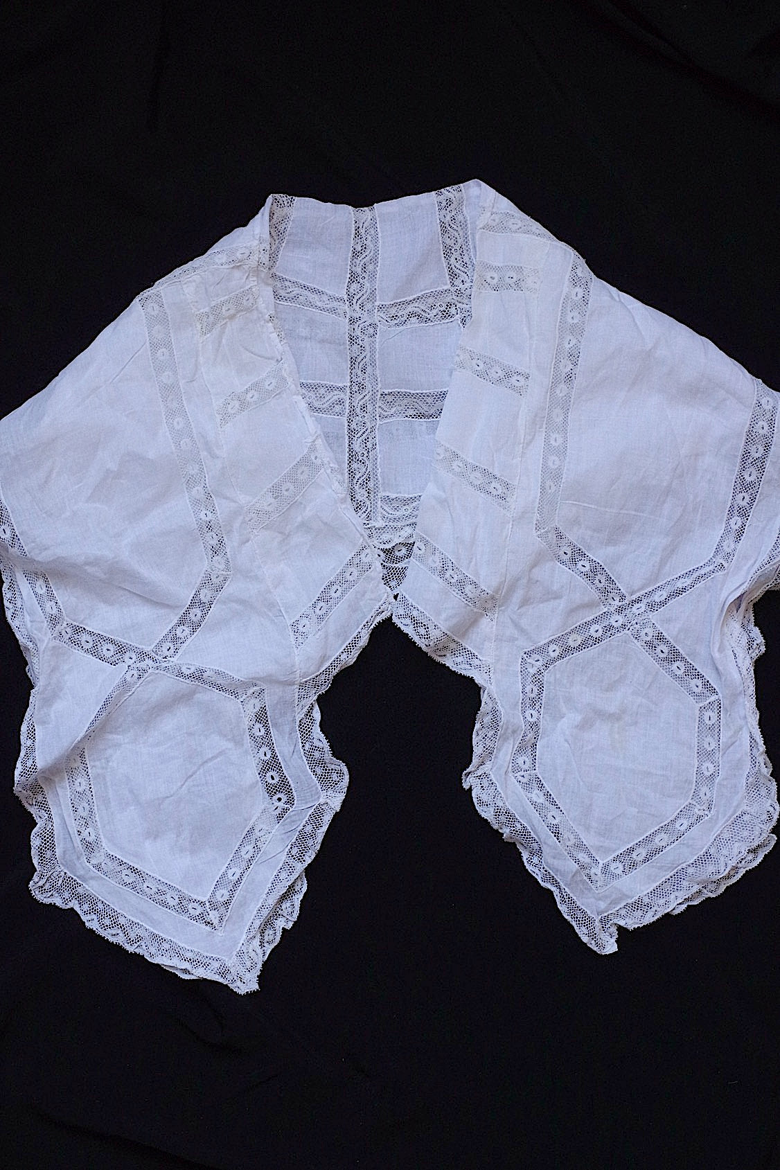 アンティークレース　dentelle ancienne 襟 .FR a l'epoque