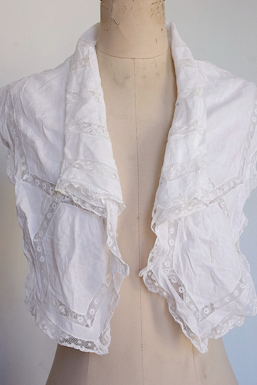 アンティークレース　dentelle ancienne 襟 .FR a l'epoque