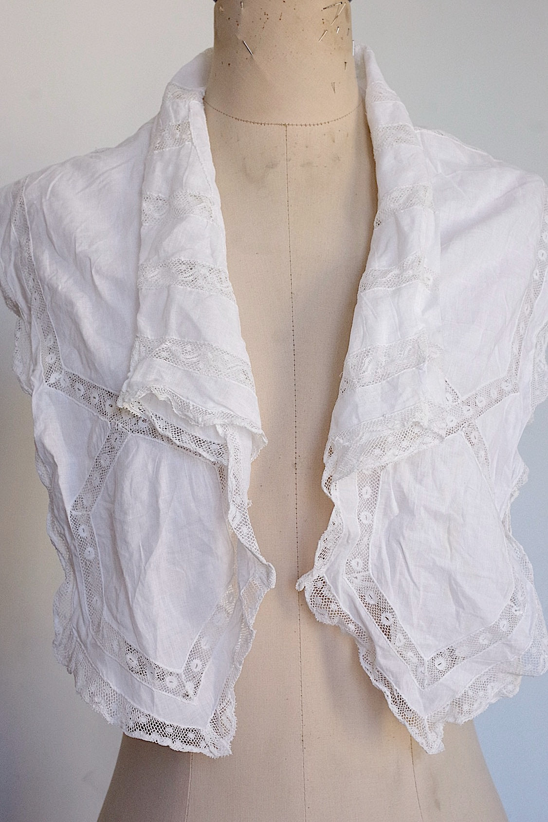 アンティークレース　dentelle ancienne 襟 .FR a l'epoque