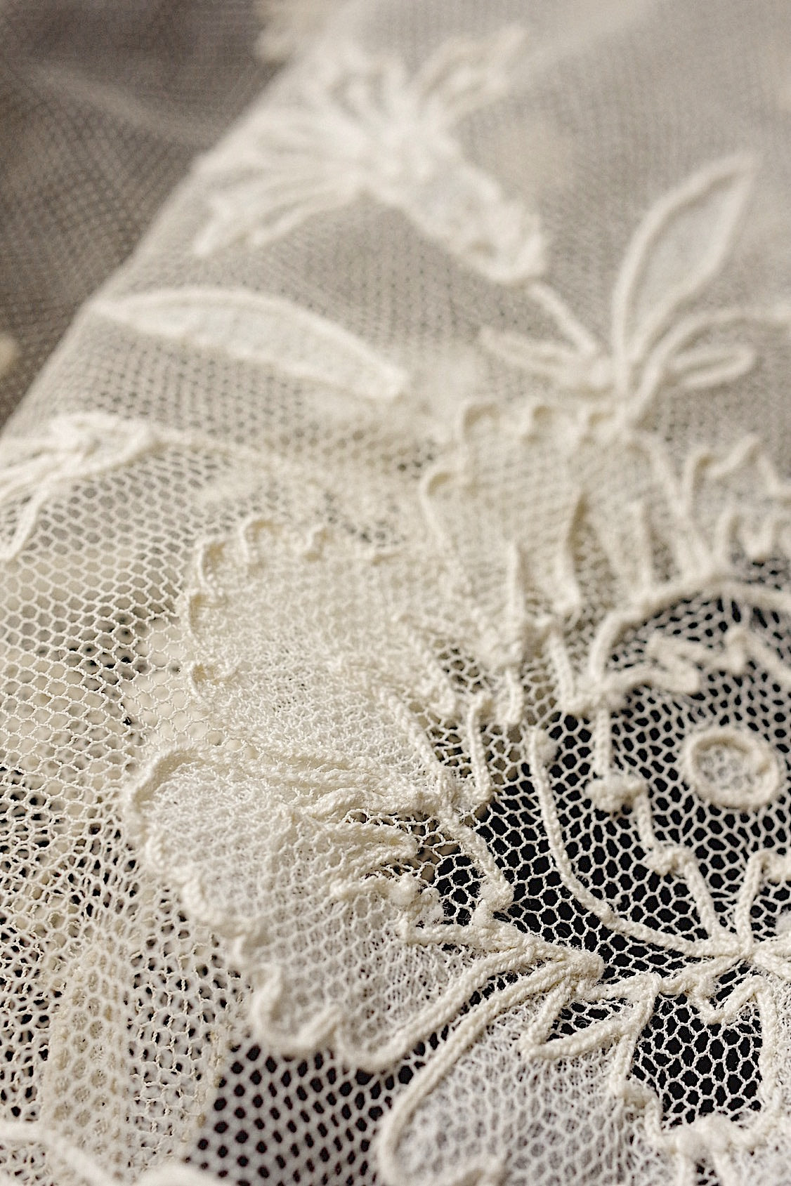 アンティークレース　dentelle ancienne ベール .FR a l'epoque