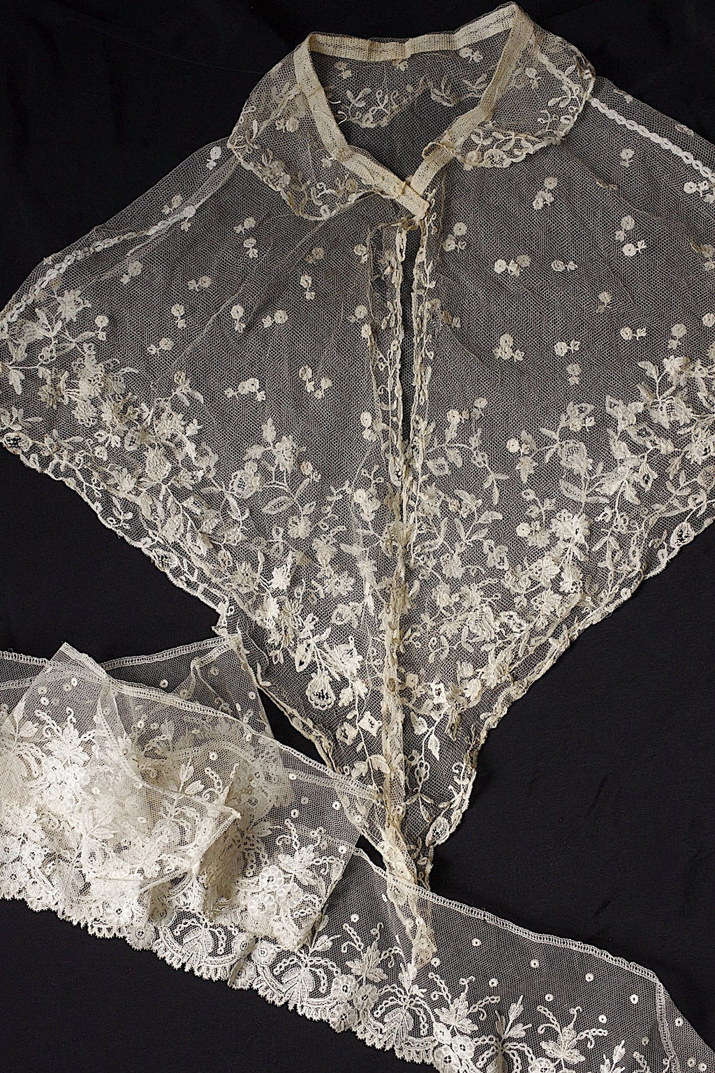 アンティークレース　dentelle ancienne 襟付きケープ＋167cm .FR a l'epoque
