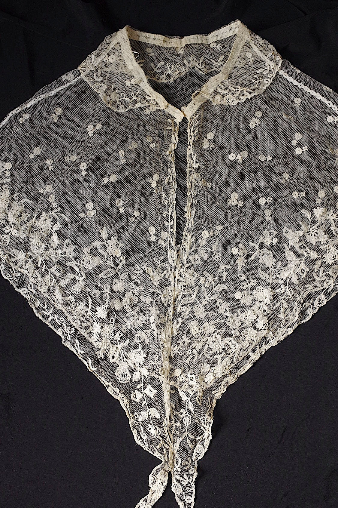 アンティークレース　dentelle ancienne 襟付きケープ＋167cm .FR a l'epoque