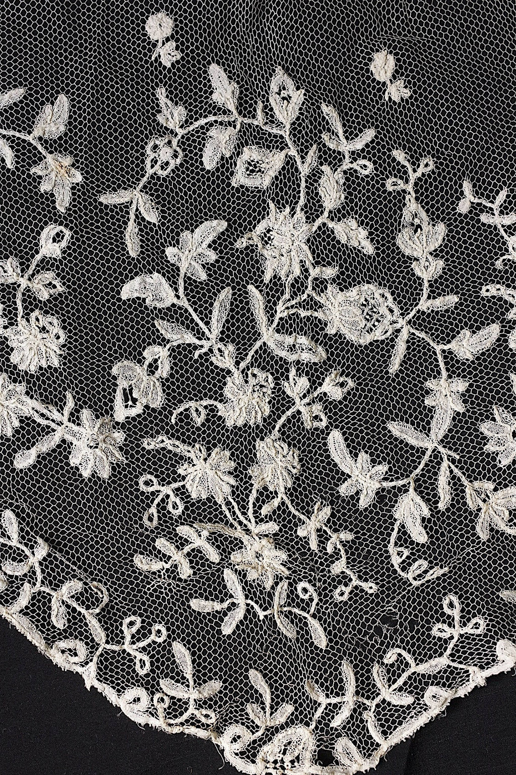 アンティークレース　dentelle ancienne 襟付きケープ＋167cm .FR a l'epoque