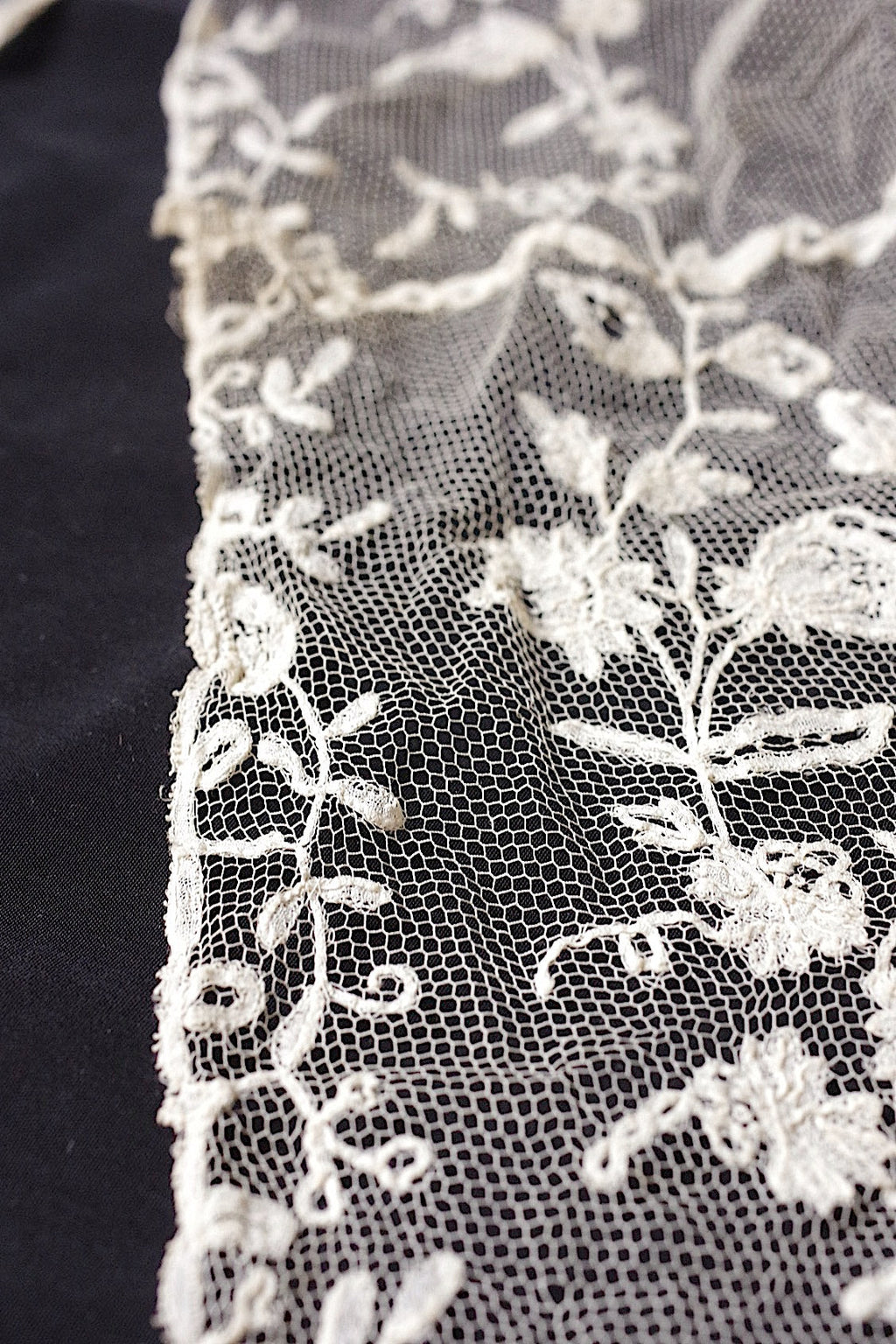 アンティークレース　dentelle ancienne 襟付きケープ＋167cm .FR a l'epoque