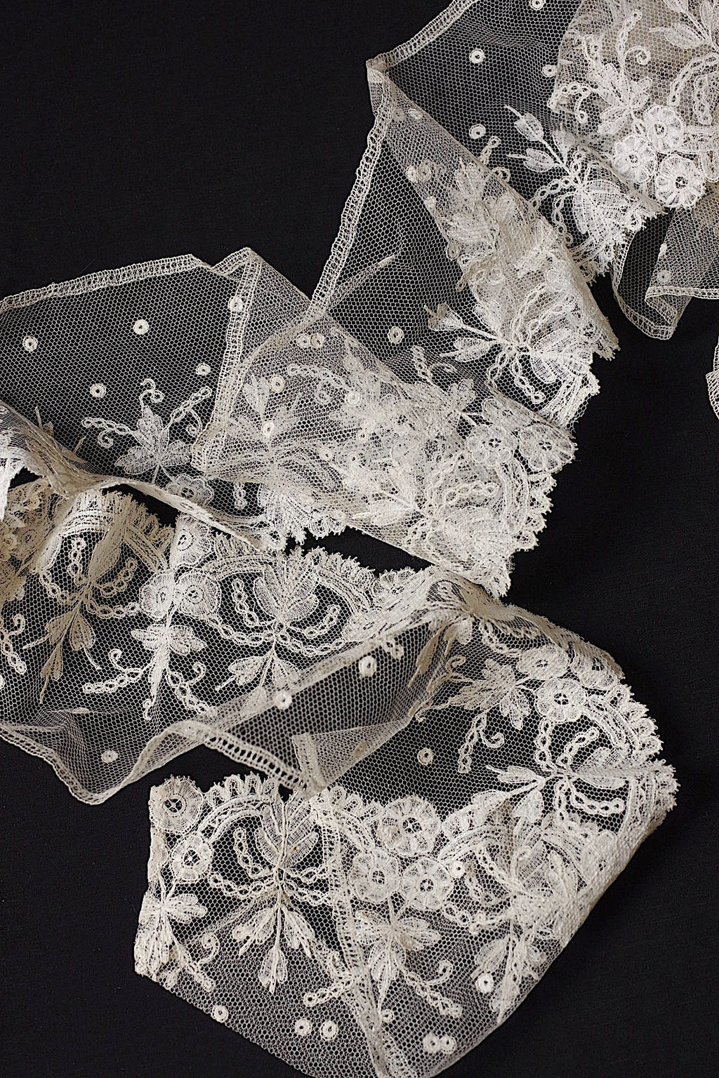 アンティークレース　dentelle ancienne 襟付きケープ＋167cm .FR a l'epoque