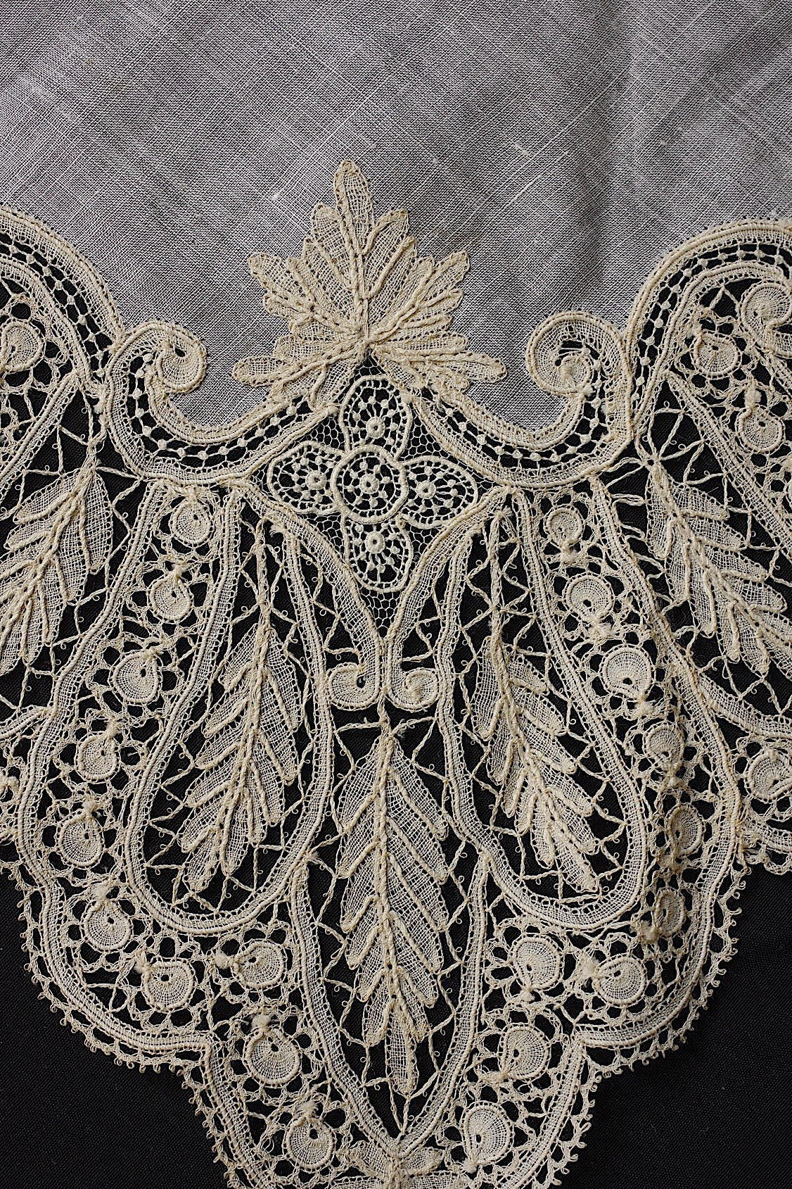 アンティークレース　dentelle ancienne ハンカチ .FR a l'epoque