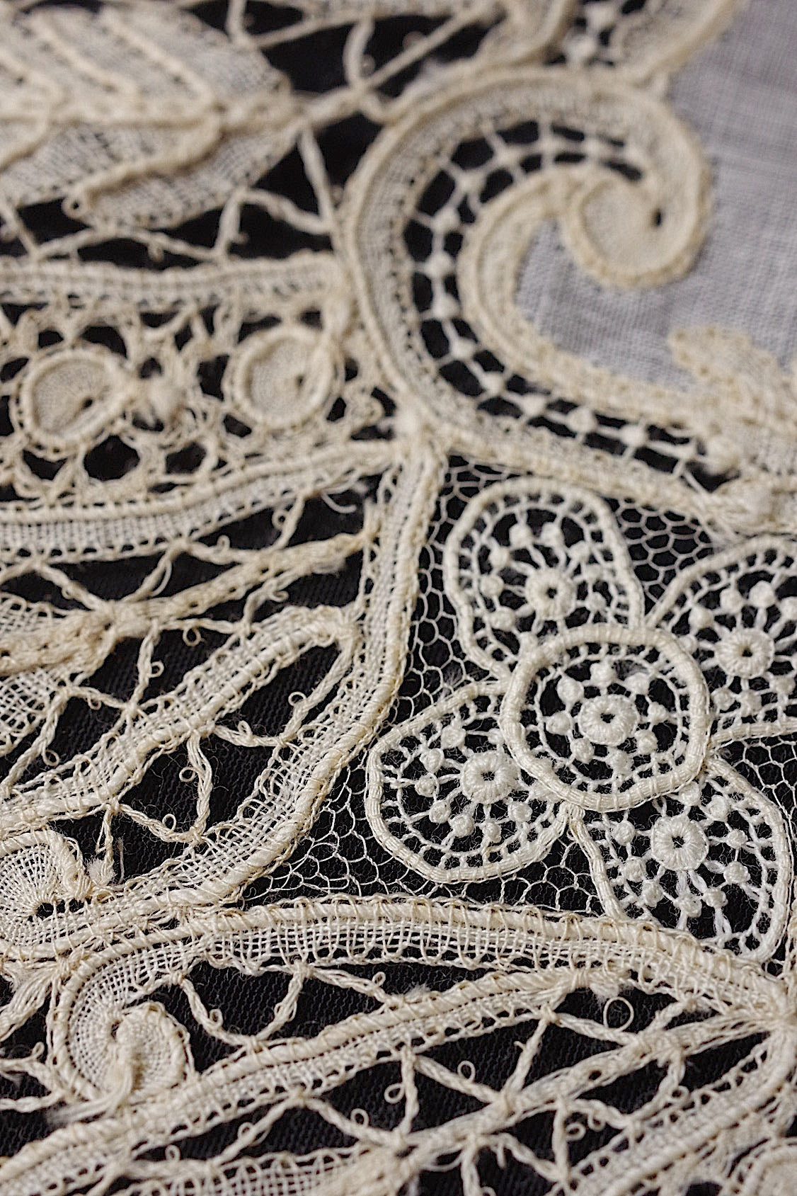 アンティークレース　dentelle ancienne ハンカチ .FR a l'epoque