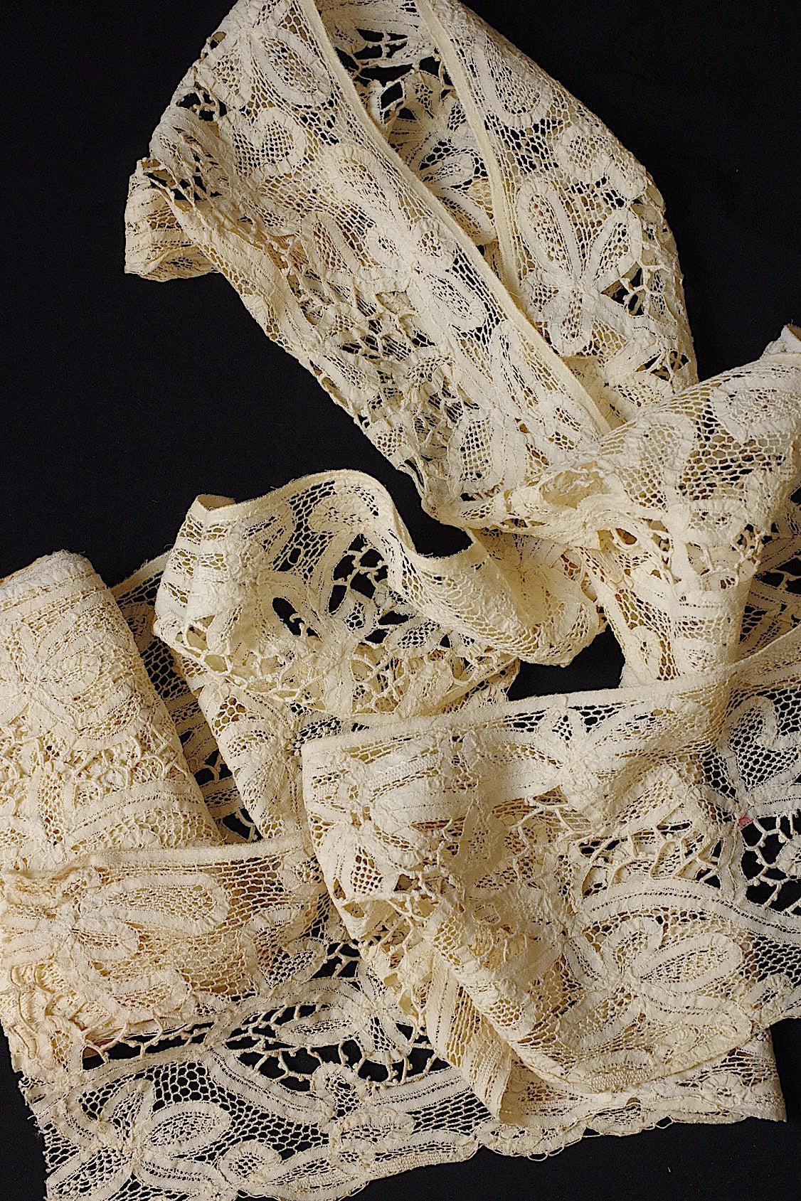 アンティークレース　dentelle ancienne 450cm .FR a l'epoque