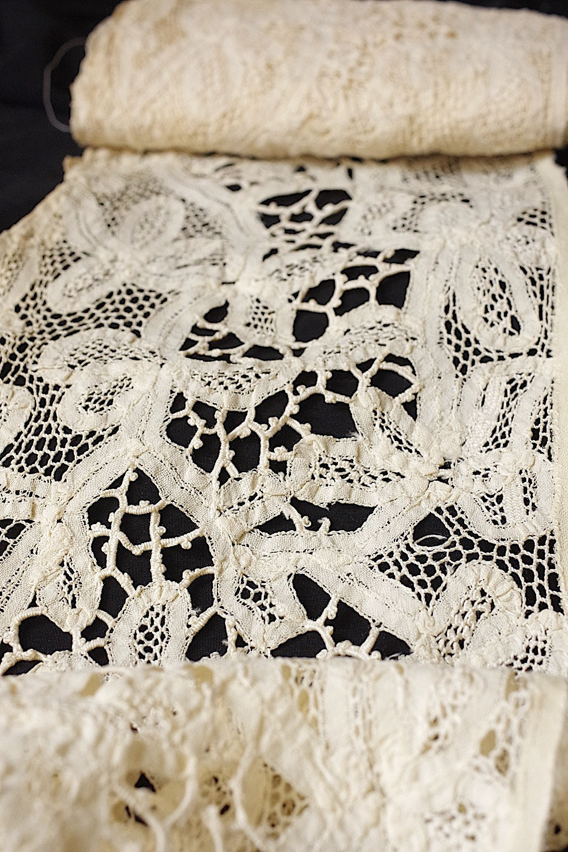 アンティークレース　dentelle ancienne 450cm .FR a l'epoque