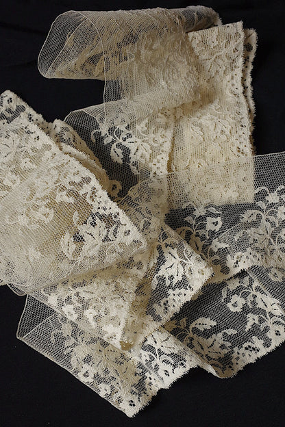 アンティークレース　dentelle ancienne 220cm＋40cm .FR a l'epoque