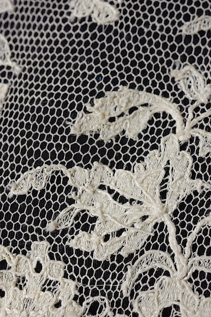 アンティークレース　dentelle ancienne 220cm＋40cm .FR a l'epoque