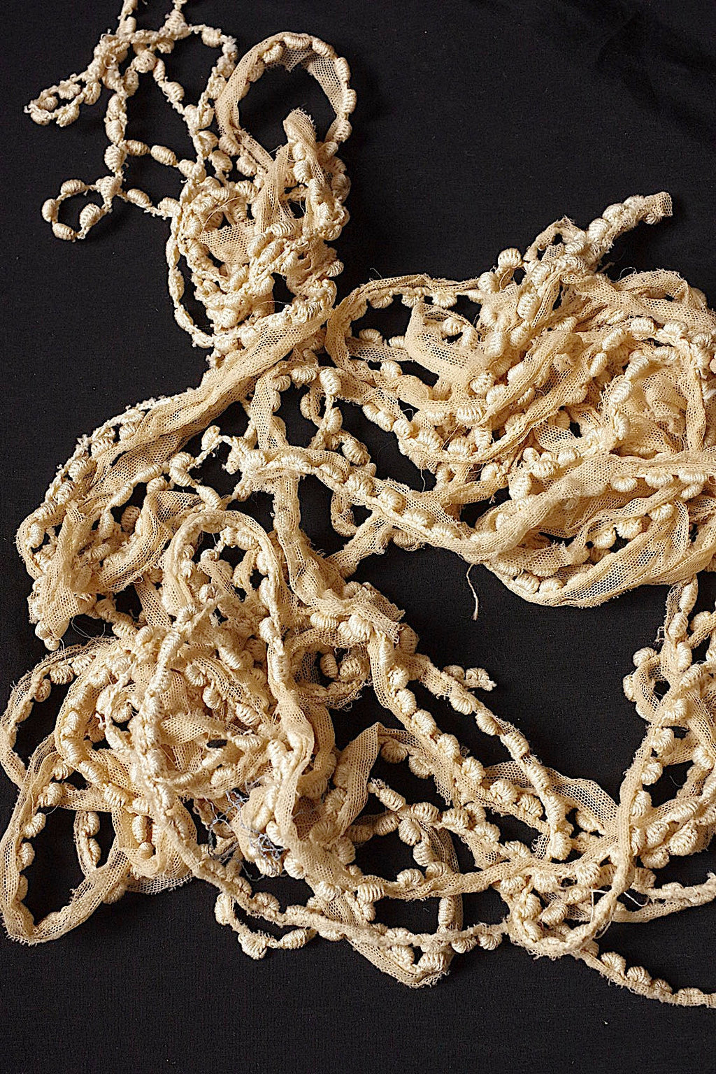 アンティークレース　dentelle ancienne つぶつぶ .FR a l'epoque