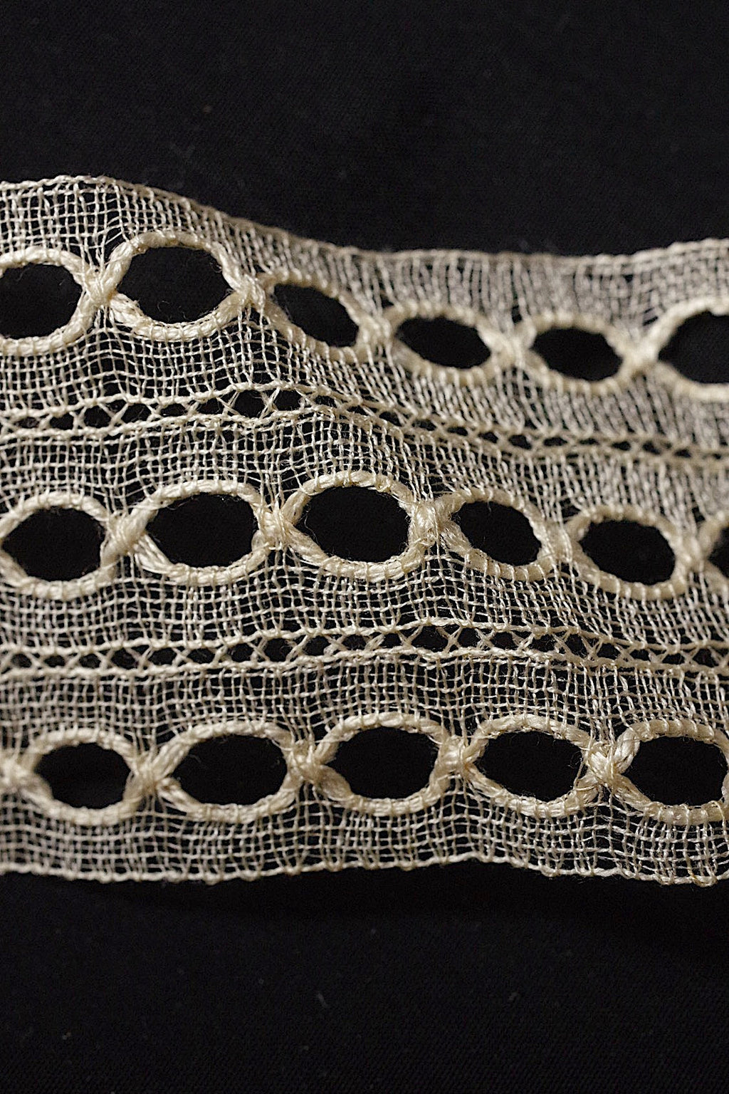 アンティークレース　dentelle ancienne リボン通しテープ .FR a l'epoque