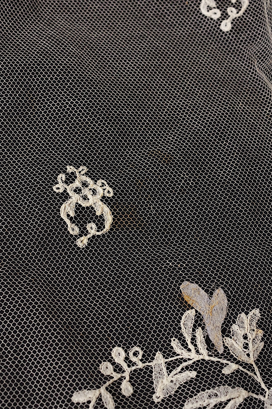 アンティークレース　dentelle ancienne ベール .FR a l'epoque