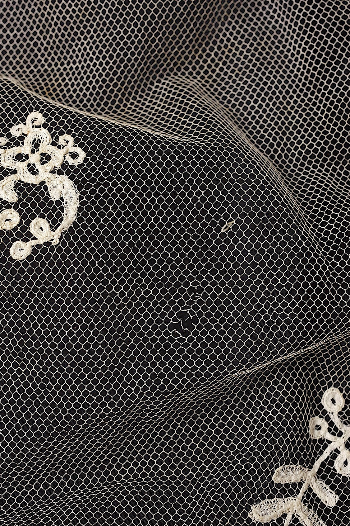 アンティークレース　dentelle ancienne ベール .FR a l'epoque