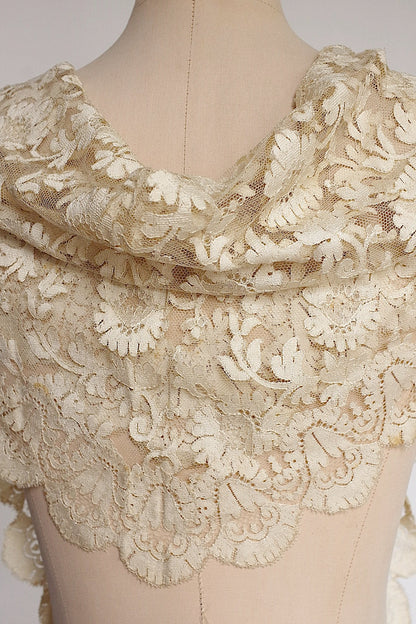 アンティークレース　dentelle ancienne ブロンドレースショール .FR a l'epoque