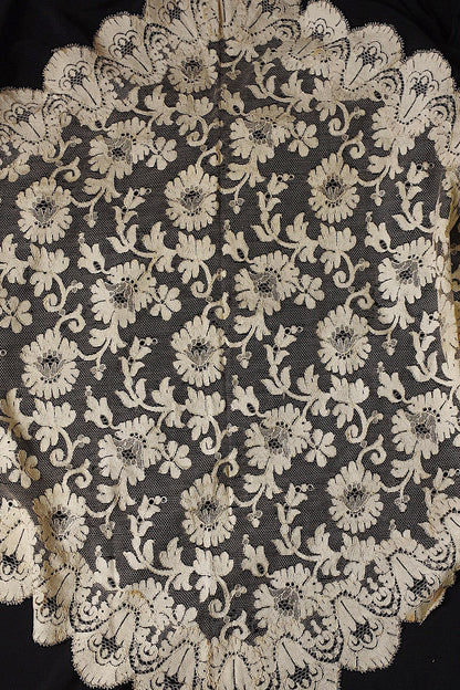 アンティークレース　dentelle ancienne ブロンドレースショール .FR a l'epoque