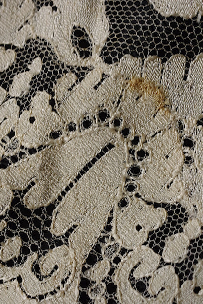 アンティークレース　dentelle ancienne ブロンドレースショール .FR a l'epoque