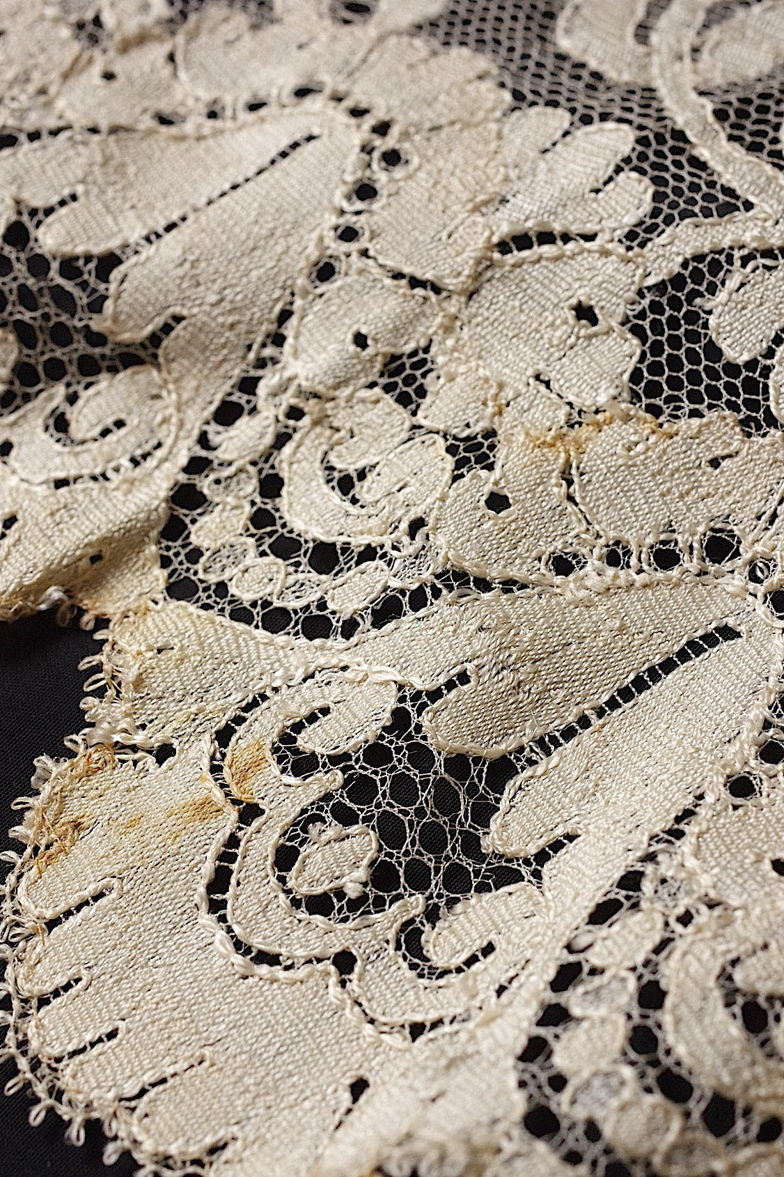 アンティークレース　dentelle ancienne ブロンドレースショール .FR a l'epoque