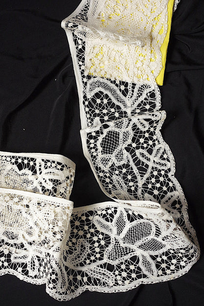 アンティークレース　dentelle ancienne 225cm .FR a l'epoque