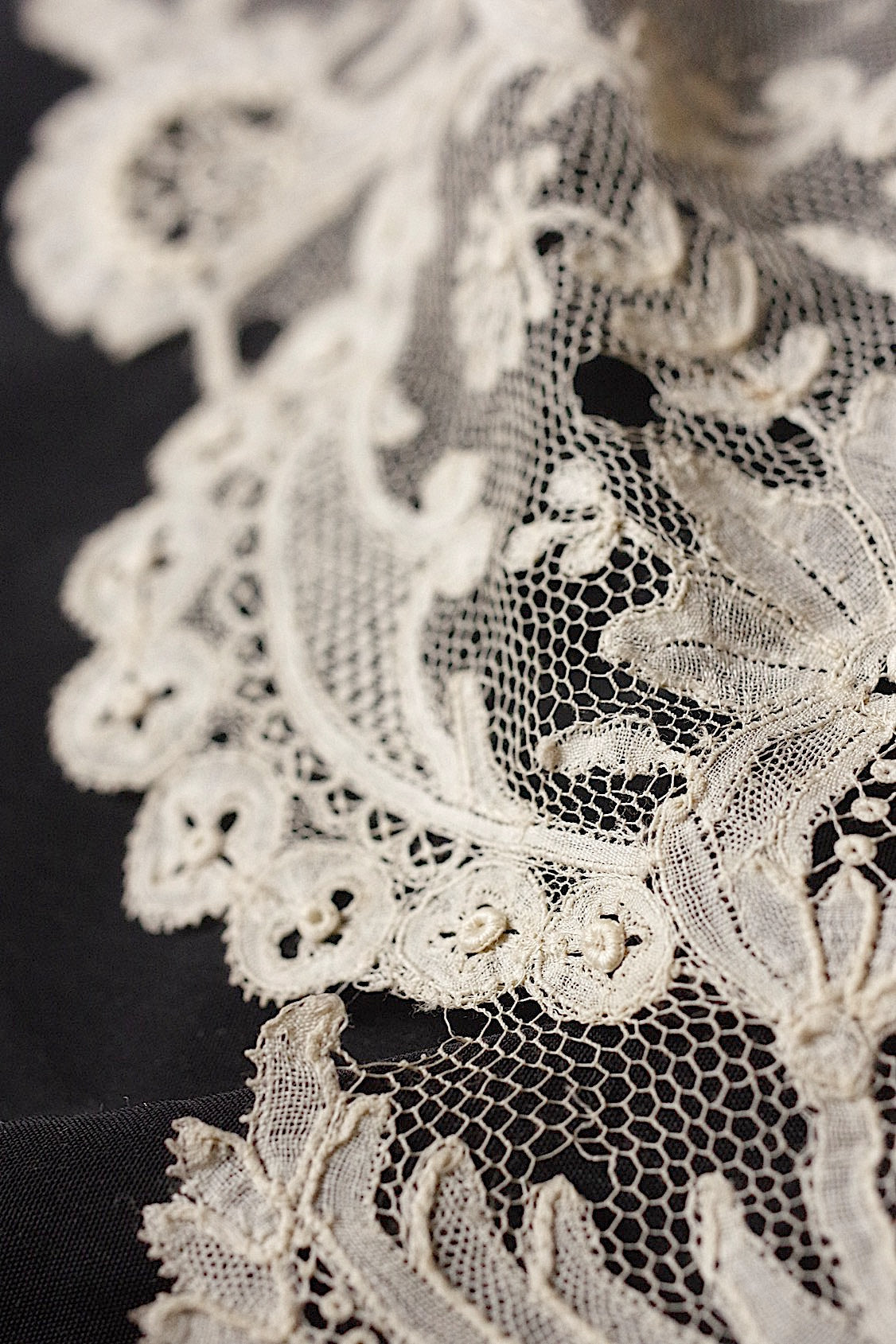 アンティークレース　dentelle ancienne　素材用　lots 1 .FR a l'epoque