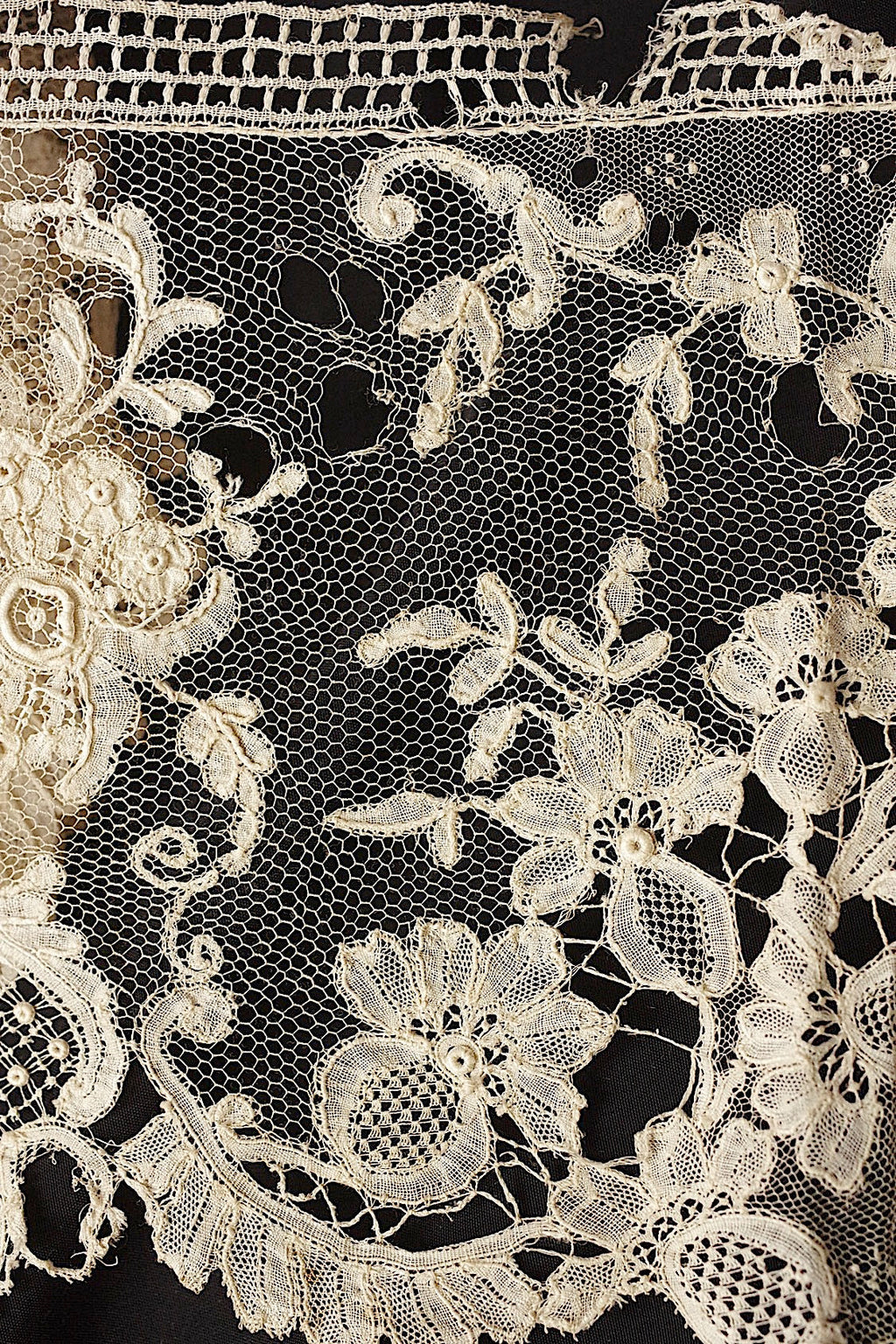 アンティークレース　dentelle ancienne　素材用　lots 1 .FR a l'epoque