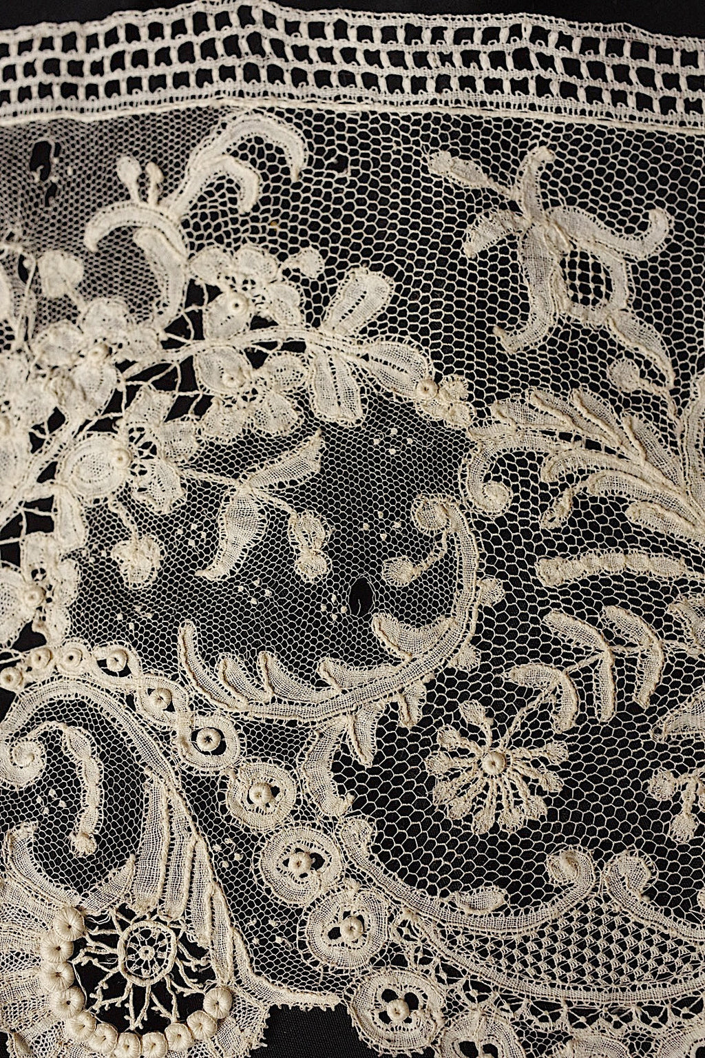 アンティークレース　dentelle ancienne　素材用　lots 1 .FR a l'epoque