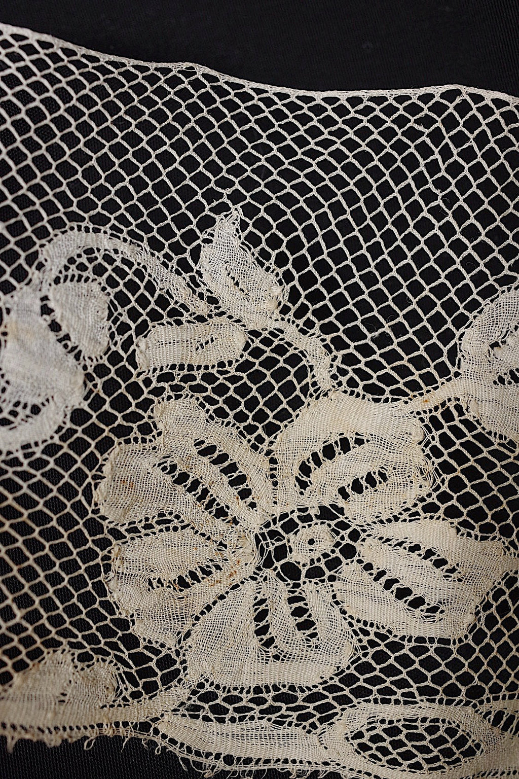 アンティークレース　dentelle ancienne　素材用　lots 2 .FR a l'epoque