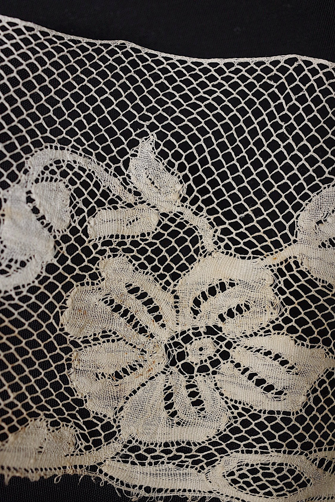 アンティークレース　dentelle ancienne　素材用　lots 2 .FR a l'epoque