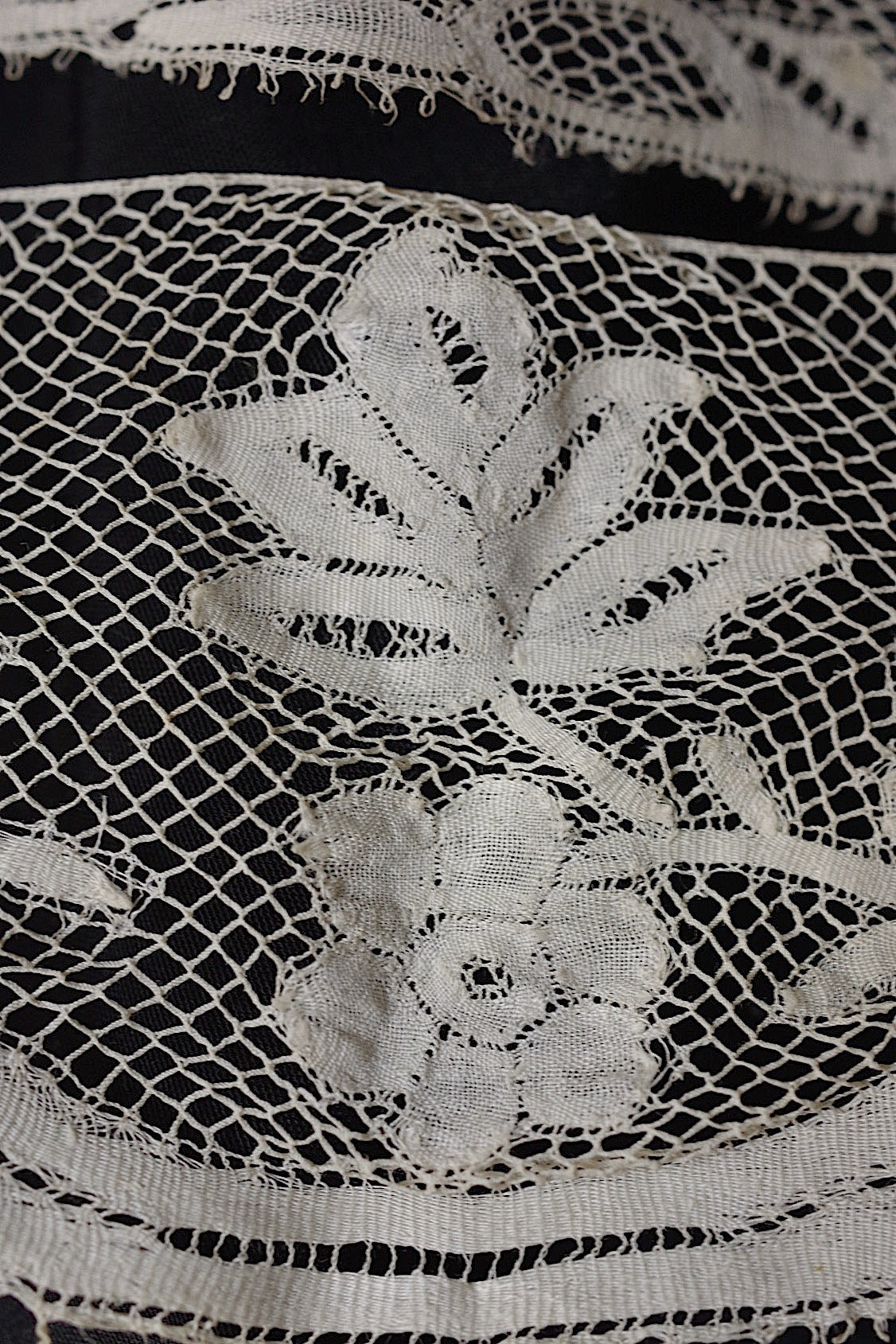 アンティークレース　dentelle ancienne　素材用　lots 2 .FR a l'epoque