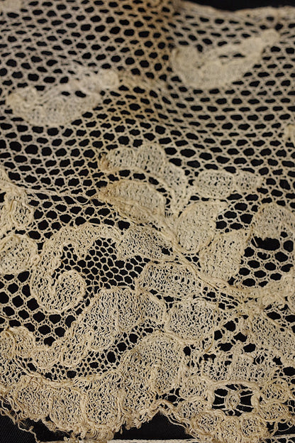 アンティークレース　dentelle ancienne　素材用　lots 2 .FR a l'epoque