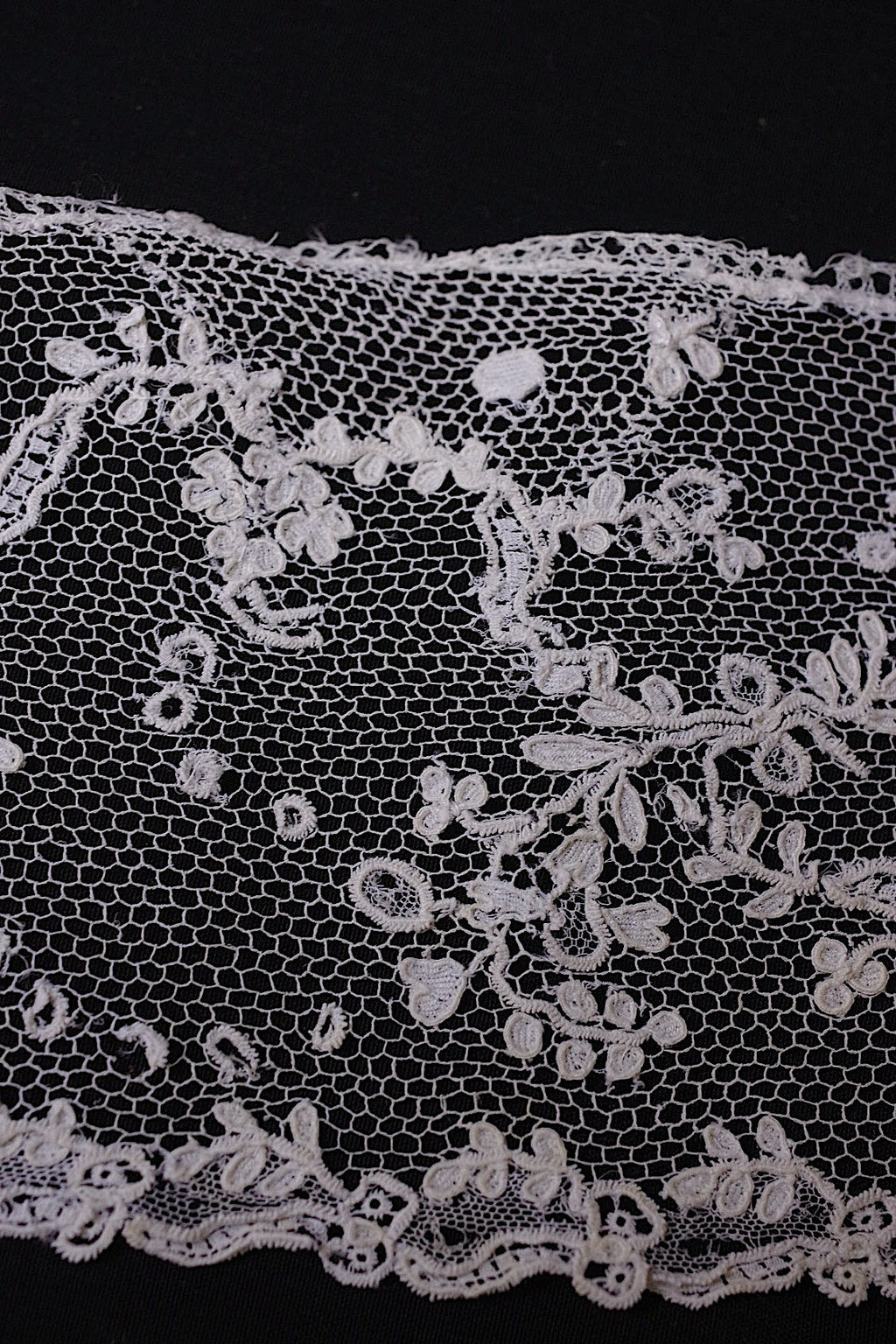 アンティークレース　dentelle ancienne　150cm 220cm アランソン .FR a l'epoque