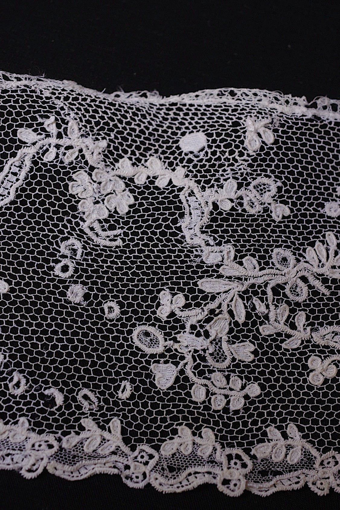 アンティークレース　dentelle ancienne　150cm 220cm アランソン .FR a l'epoque