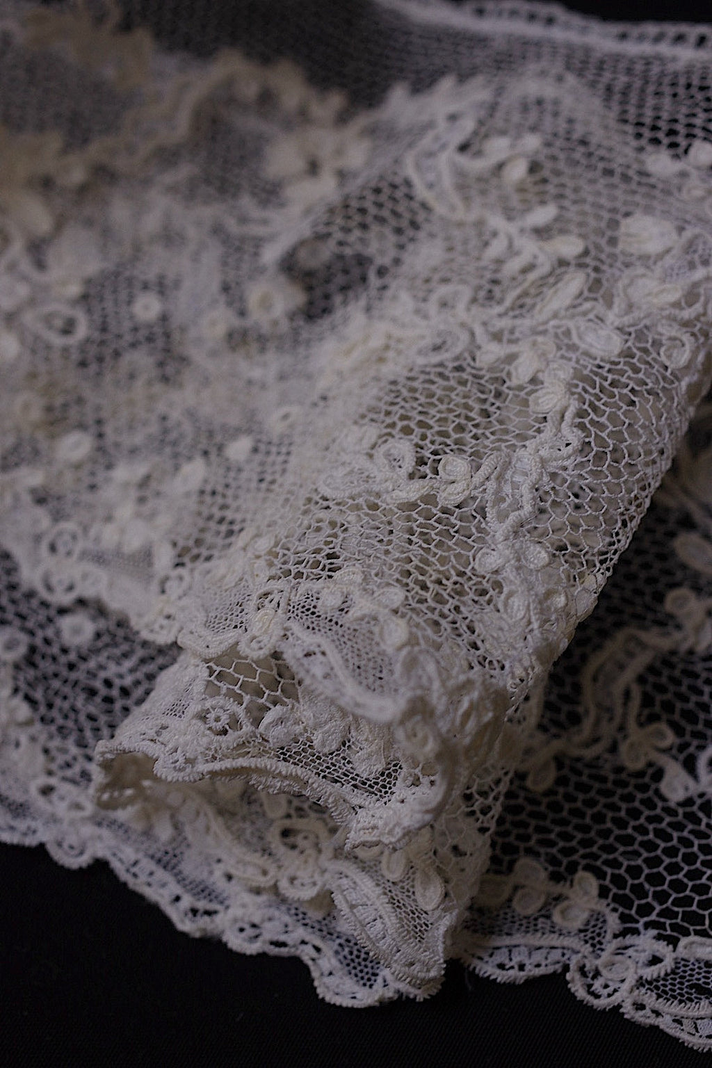 アンティークレース　dentelle ancienne　150cm 220cm アランソン .FR a l'epoque