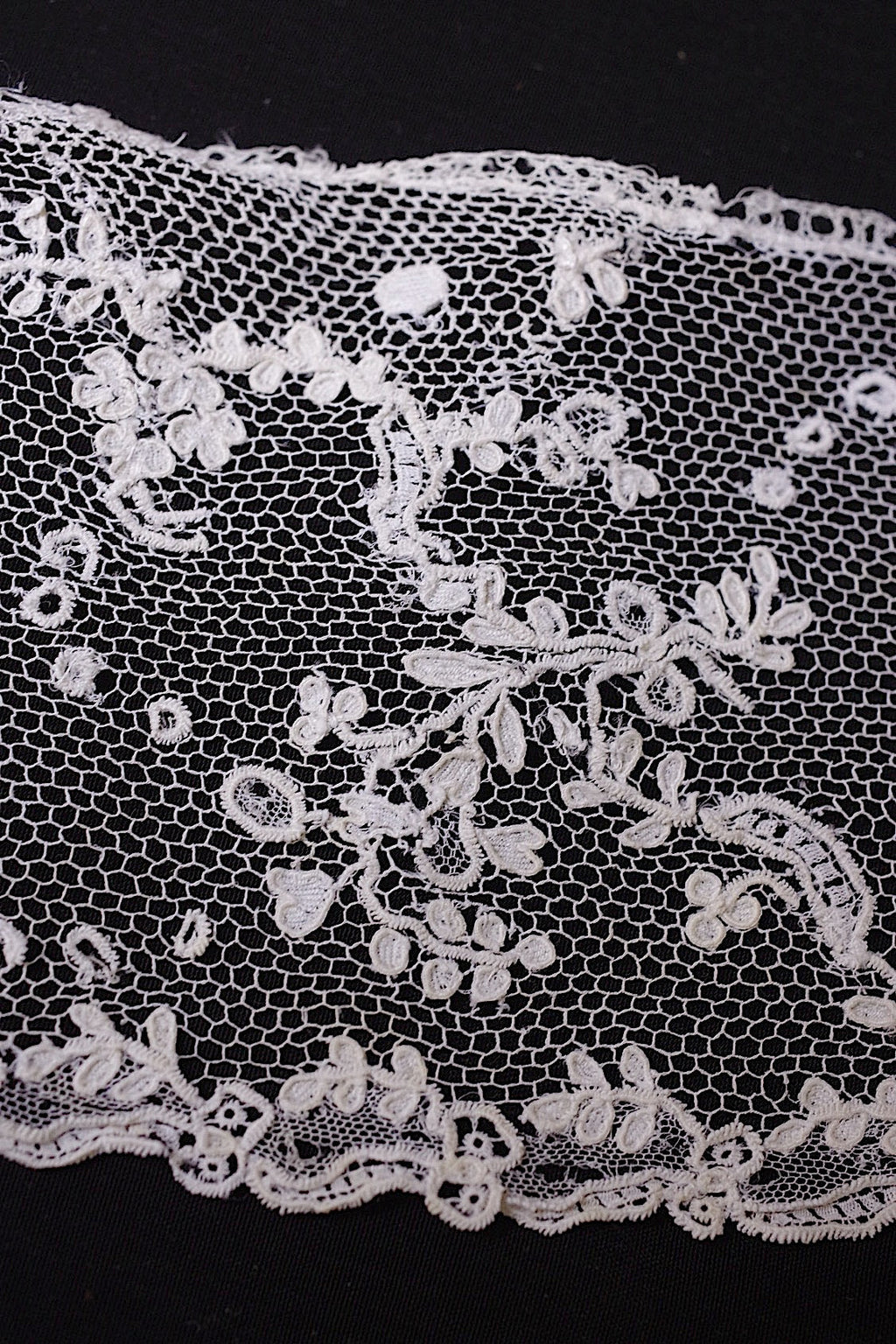 アンティークレース　dentelle ancienne　150cm 220cm アランソン .FR a l'epoque