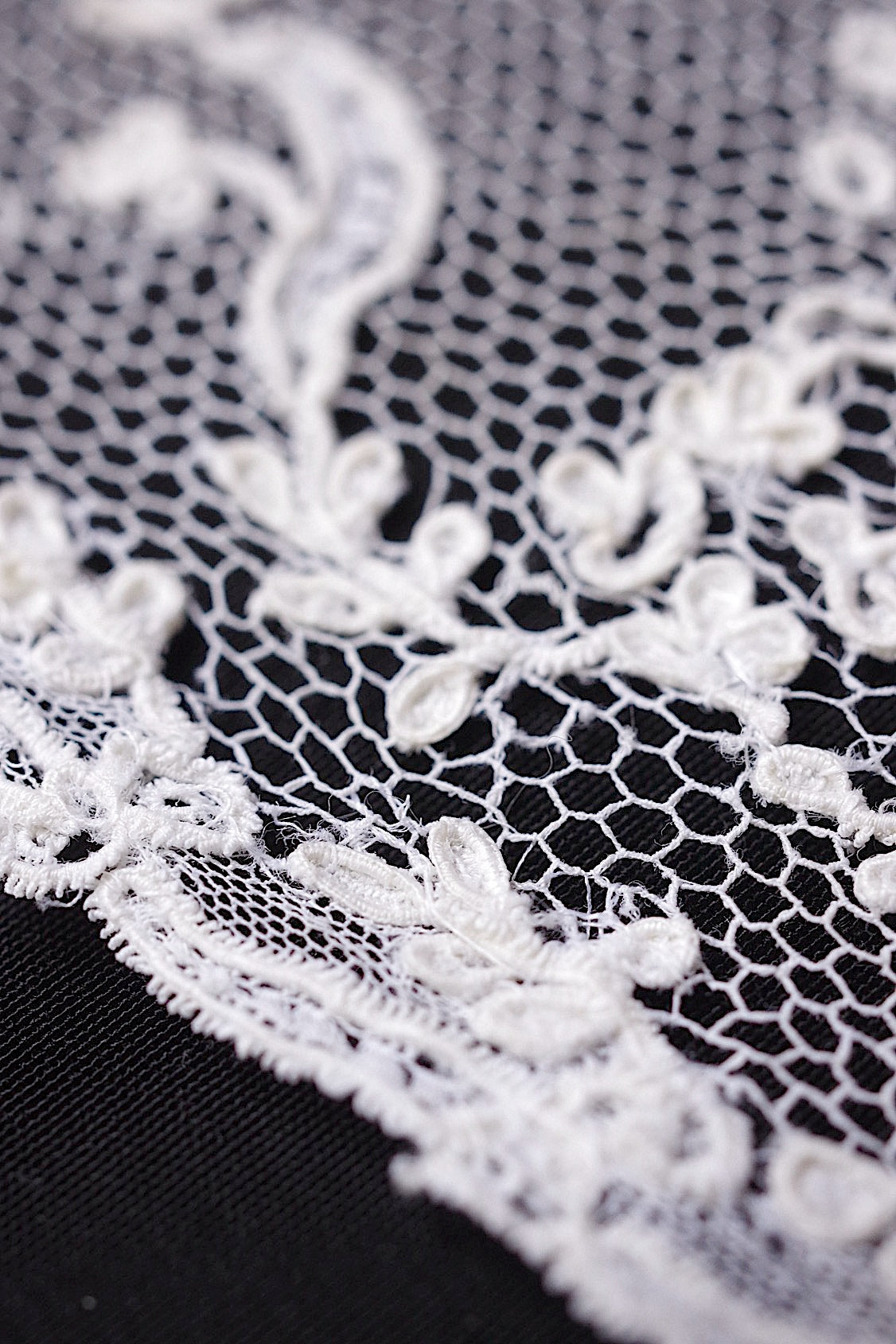 アンティークレース　dentelle ancienne　150cm 220cm アランソン .FR a l'epoque