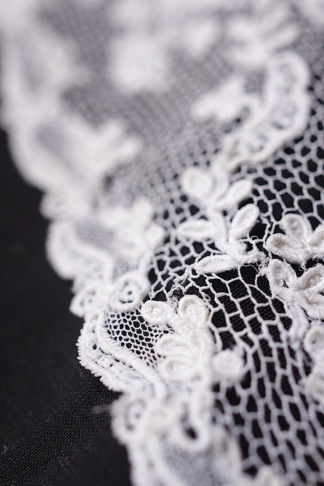 アンティークレース　dentelle ancienne　150cm 220cm アランソン .FR a l'epoque