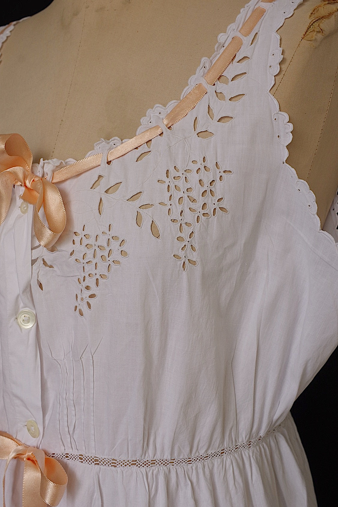 アンティークワンピース　vêtement antique .FR a l'epoque