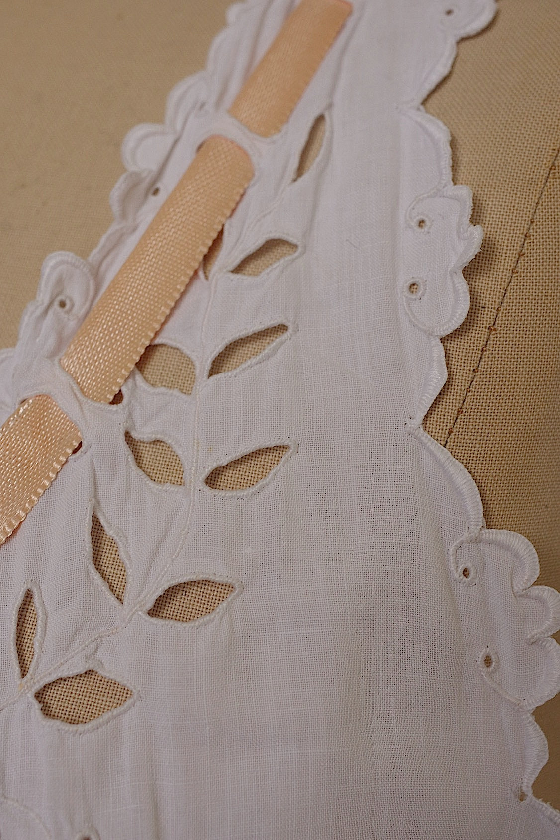 アンティークワンピース　vêtement antique .FR a l'epoque