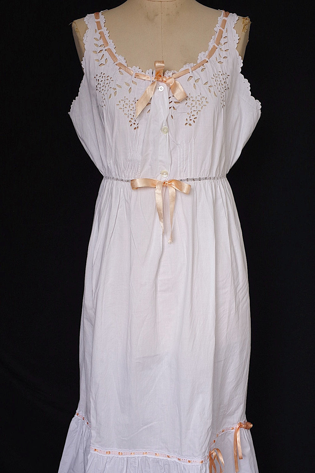 アンティークワンピース　vêtement antique .FR a l'epoque