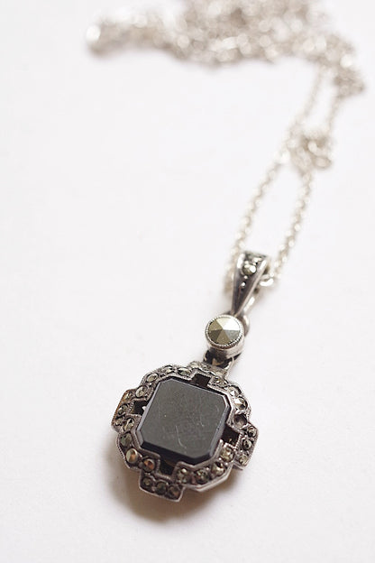 アンティークペンダント　collier antique .FR a l'epoque