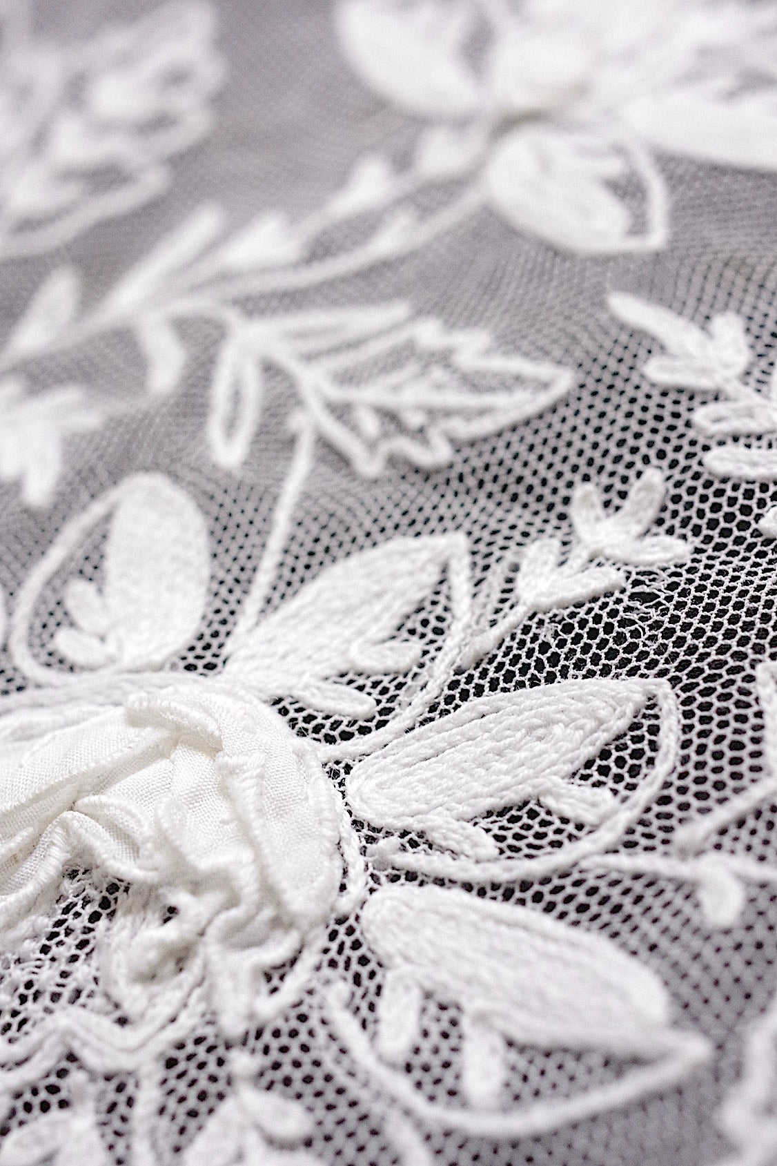 アンティークレース　dentelle ancienne タイ .FR a l'epoque