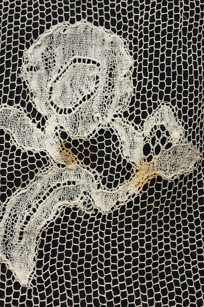 アンティークレース　dentelle ancienne スカート生地　ハギレ2 .FR a l'epoque