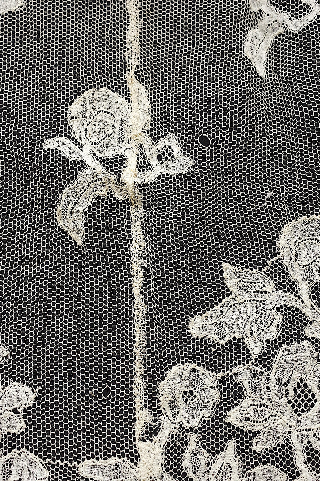 アンティークレース　dentelle ancienne スカート生地　ハギレ2 .FR a l'epoque